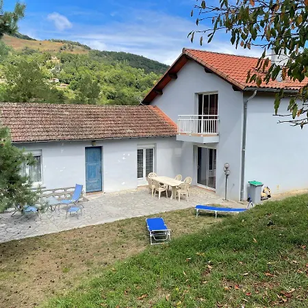 Holiday home Maison De Village Au Pied Des Pyrenees Gembrie